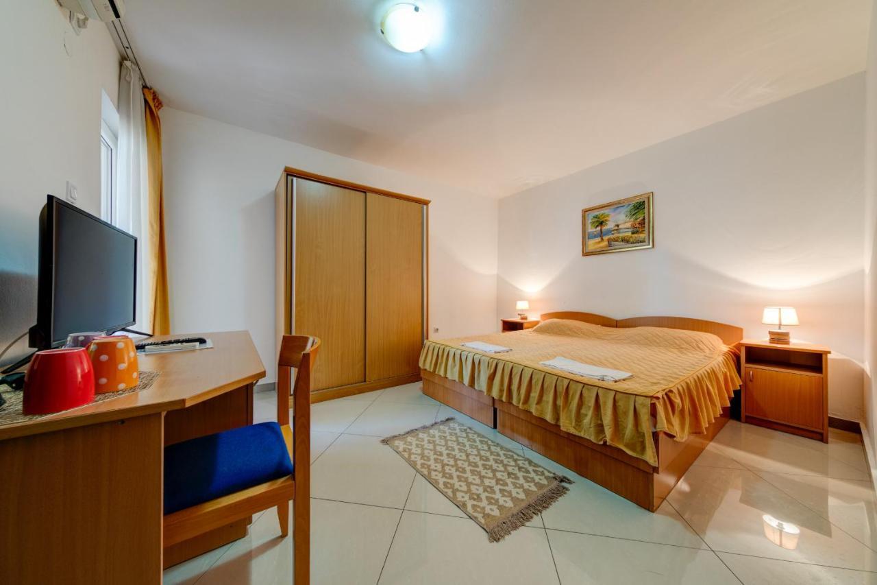 Hotel Suzana Lux Budva Exterior foto