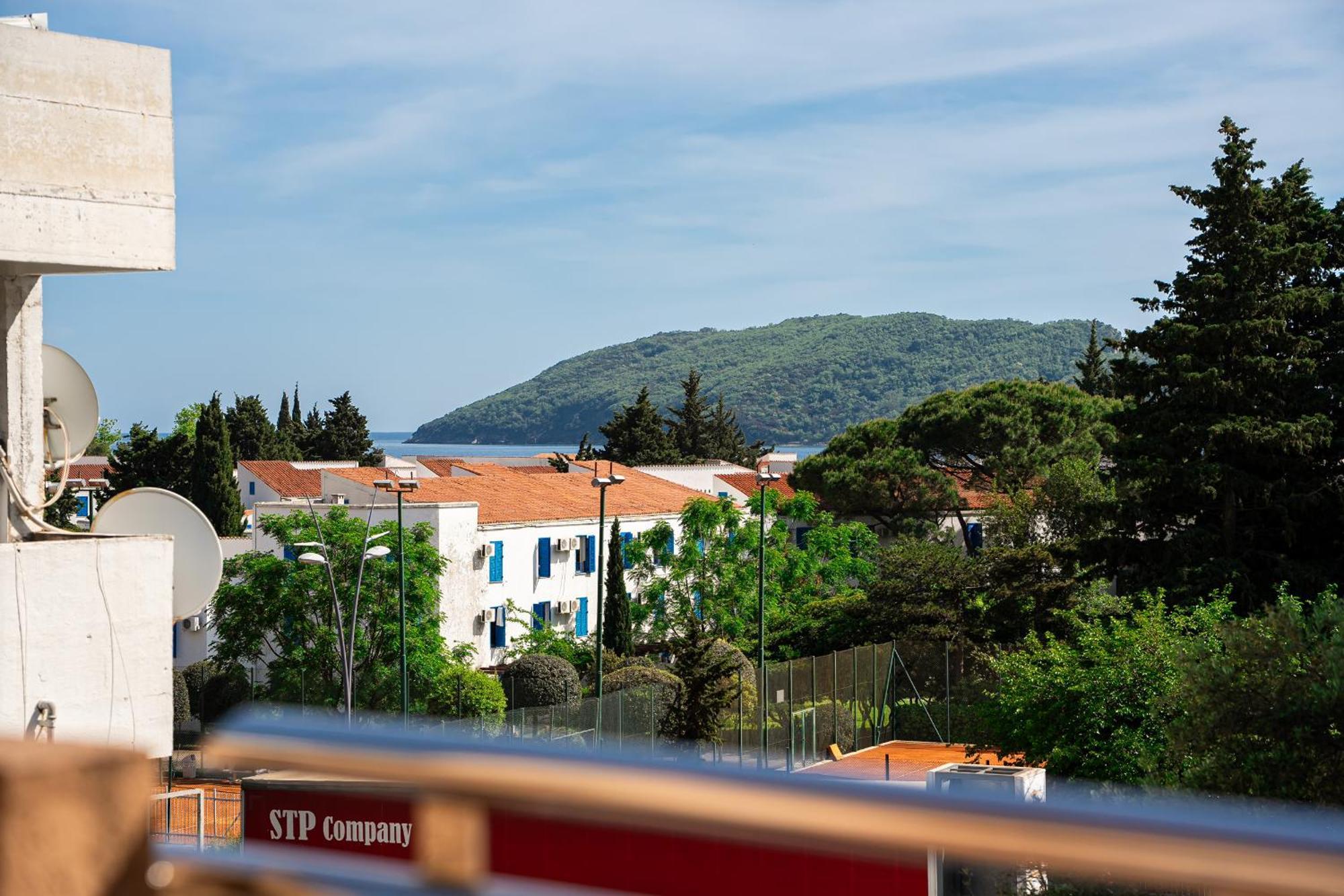 Hotel Suzana Lux Budva Exterior foto
