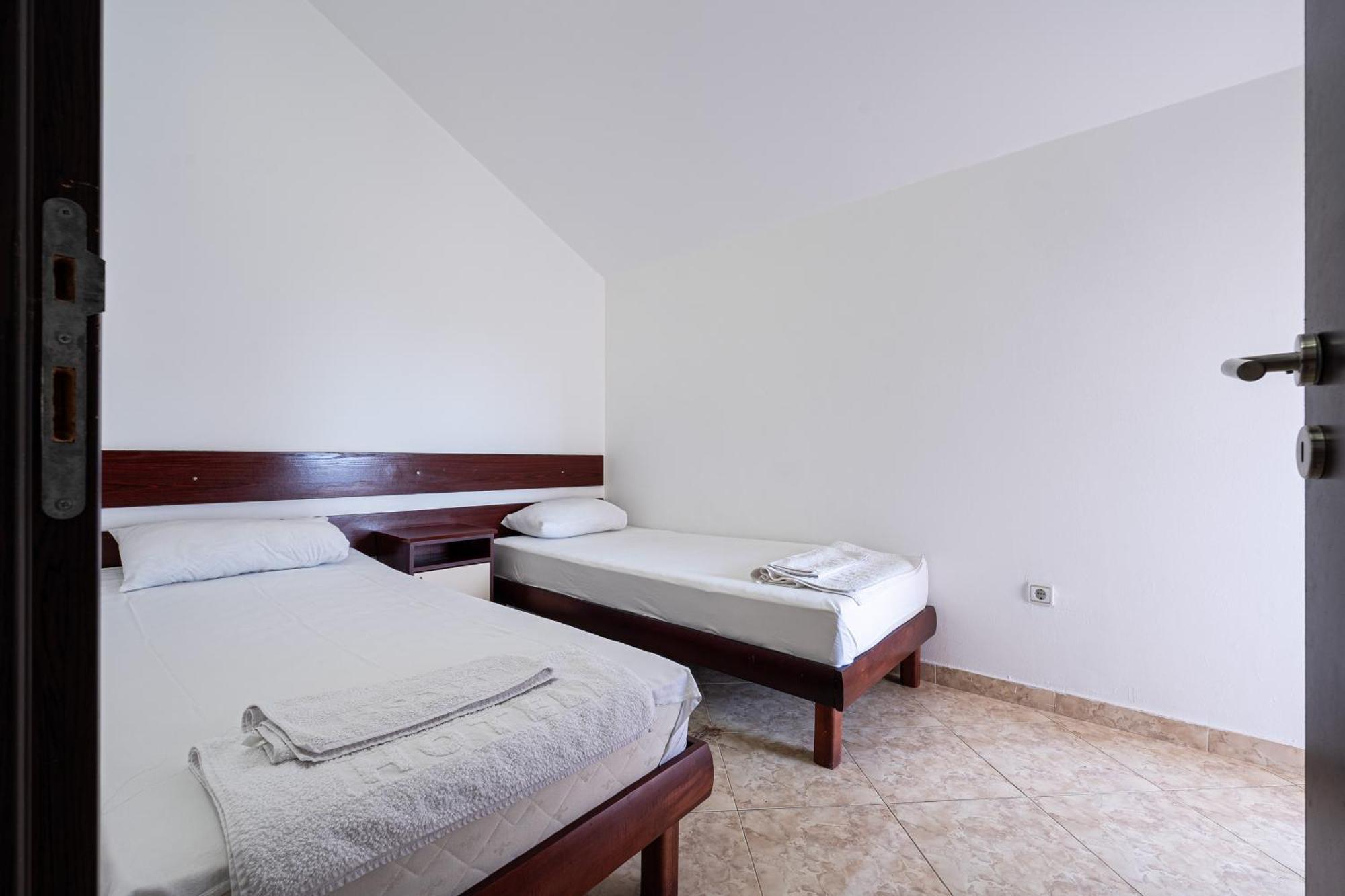 Hotel Suzana Lux Budva Habitación foto